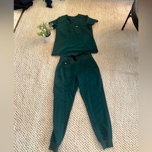 Figs scrubs small petite